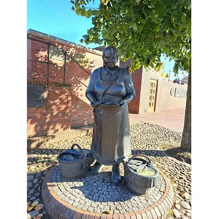 Сasa de vacaciones In With Balcony Ditzum