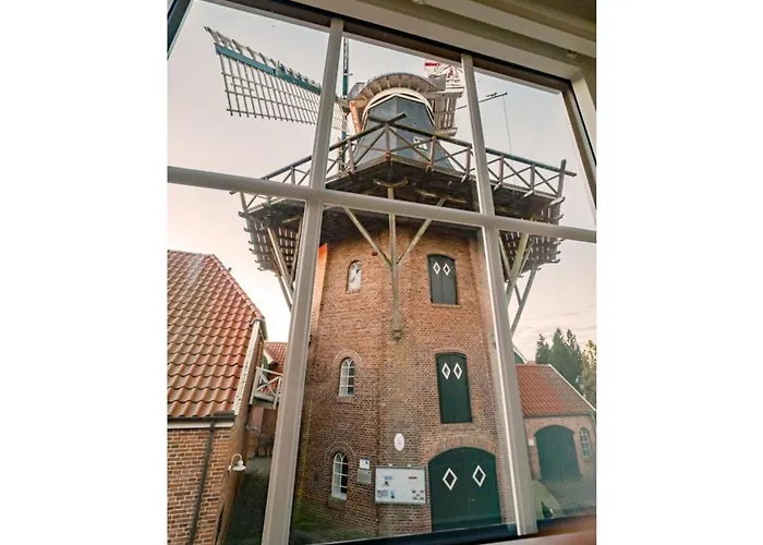 In With Balcony דיצום